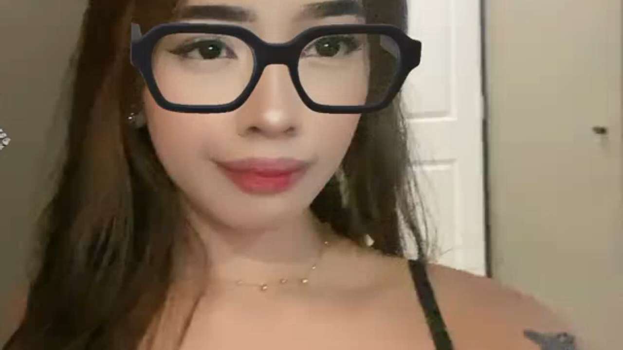 Strict si Professora Pero May Tinatagong Libog