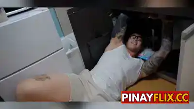 Tatlong Butas Ang Kinumpuni ng Tubero