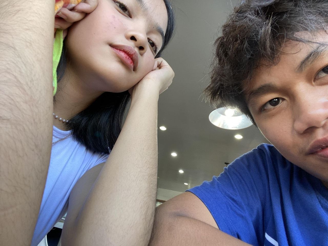 Lunch date muna bago hardfuck sa lodge